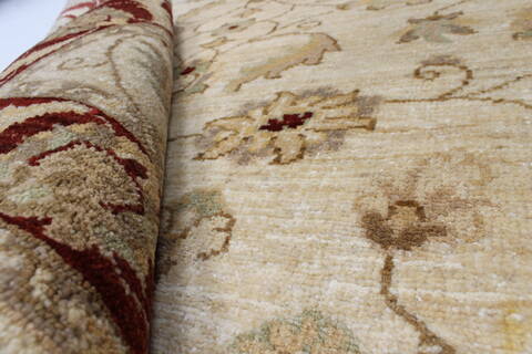 Pishavar Beige Hand Knotted 34 X 45  Area Rug 250-27378 Image 1
