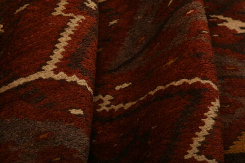 Kunduz Red Hand Knotted 35 X 52  Area Rug 100-27445 Image 3