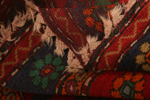 Kazak Red Hand Knotted 50 X 74  Area Rug 100-27473 Image 3