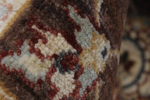 Ziegler Beige Hand Knotted 30 X 411  Area Rug 250-27481 Image 1