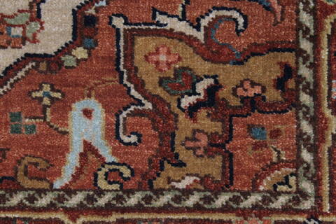 Serapi White Hand Knotted 30 X 50  Area Rug 250-27487 Image 9