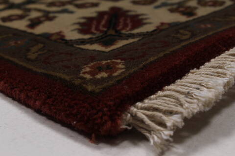 Semnan Beige Hand Knotted 30 X 410  Area Rug 250-27499 Image 8