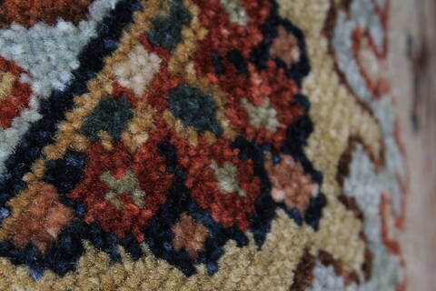 Serapi Multicolor Hand Knotted 30 X 411  Area Rug 250-27518 Image 11