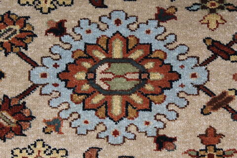 Serapi Multicolor Hand Knotted 30 X 411  Area Rug 250-27518 Image 4