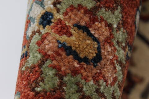 Serapi Multicolor Hand Knotted 30 X 411  Area Rug 250-27518 Image 9