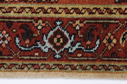 Serapi Beige Hand Knotted 30 X 410  Area Rug 250-27519 Image 3