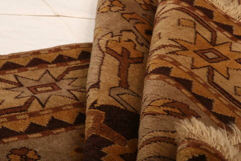 Kazak Brown Hand Knotted 50 X 62  Area Rug 100-27534 Image 2