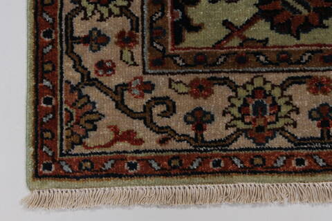 Serapi Green Hand Knotted 30 X 51  Area Rug 250-27557 Image 5