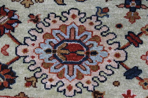 Serapi Green Hand Knotted 30 X 51  Area Rug 250-27557 Image 8