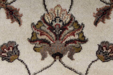 Kashmir Beige Hand Knotted 30 X 51  Area Rug 250-27578 Image 4