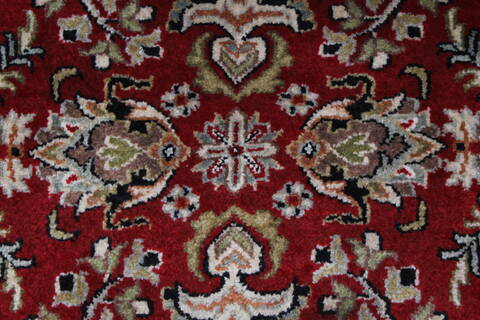 Sarouk Beige Hand Knotted 30 X 51  Area Rug 250-27605 Image 4
