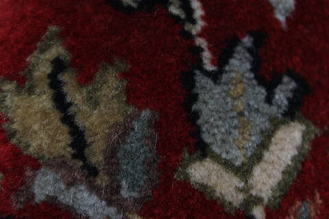 Sarouk Beige Hand Knotted 30 X 51  Area Rug 250-27605 Image 9