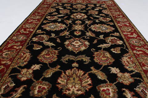 Kashan Beige Hand Knotted 30 X 52  Area Rug 250-27616 Image 3