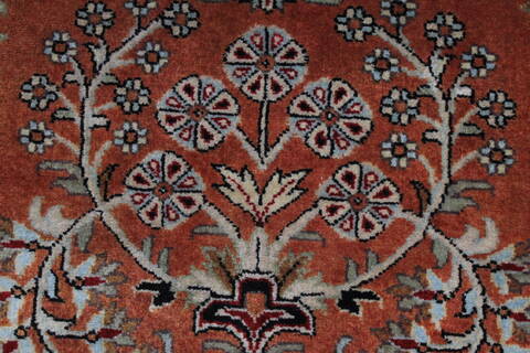 Sarouk Beige Hand Knotted 30 X 50  Area Rug 250-27622 Image 2