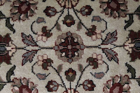 Kashmar Beige Hand Knotted 31 X 51  Area Rug 250-27633 Image 4