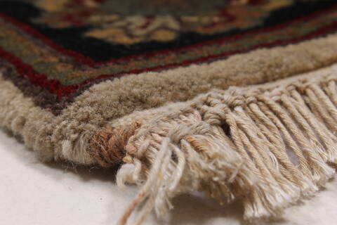 Kashan Beige Hand Knotted 32 X 51  Area Rug 250-27637 Image 6