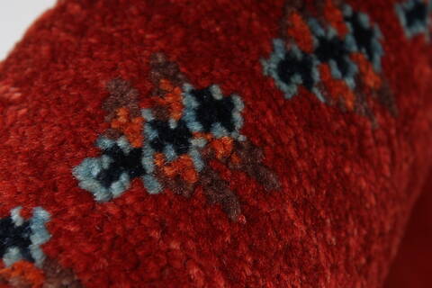 Gabbeh Red Hand Knotted 31 X 411  Area Rug 250-27701 Image 7