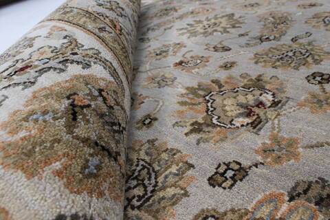 Kashan Beige Hand Knotted 41 X 64  Area Rug 250-27866 Image 2