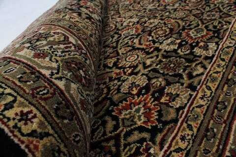 Herati Beige Hand Knotted 40 X 510  Area Rug 250-27870 Image 12