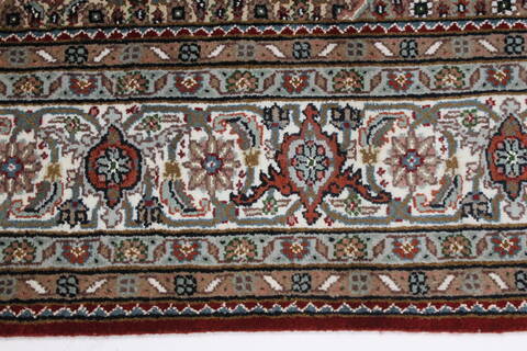 Mahal Beige Hand Knotted 40 X 60  Area Rug 250-27873 Image 5