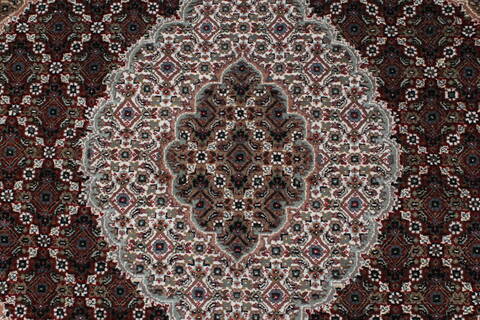 Mahal Beige Hand Knotted 40 X 60  Area Rug 250-27873 Image 6