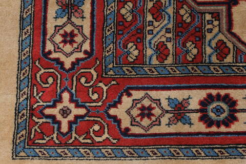 Ardebil Red Hand Knotted 47 X 68  Area Rug 100-27901 Image 3
