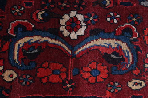 Bakhtiar Red Hand Knotted 73 X 108  Area Rug 100-27953 Image 12