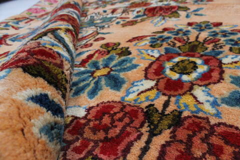 Kerman Cream Hand Knotted 100 X 149  Area Rug 100-27979 Image 2
