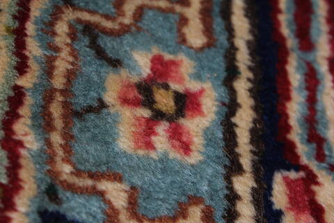Kerman Red Hand Knotted 96 X 126  Area Rug 100-27983 Image 2