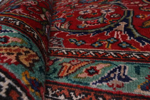 Tabriz Red Hand Knotted 98 X 128  Area Rug 100-27989 Image 4