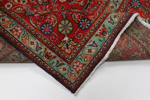 Tabriz Red Hand Knotted 98 X 128  Area Rug 100-27989 Image 5