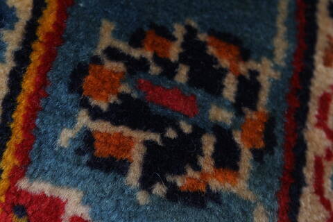 Ardakan Red Hand Knotted 96 X 130  Area Rug 100-27994 Image 2
