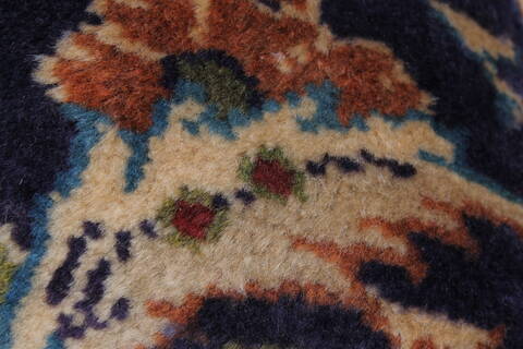Isfahan Red Hand Knotted 101 X 136  Area Rug 100-27996 Image 13