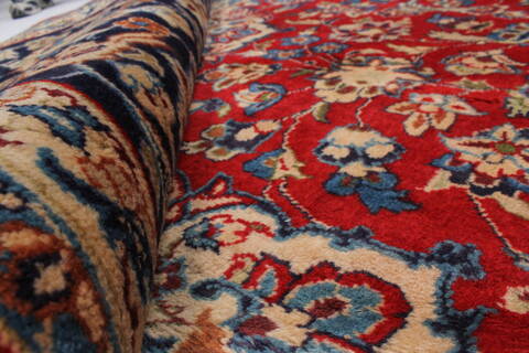 Isfahan Red Hand Knotted 101 X 136  Area Rug 100-27996 Image 2