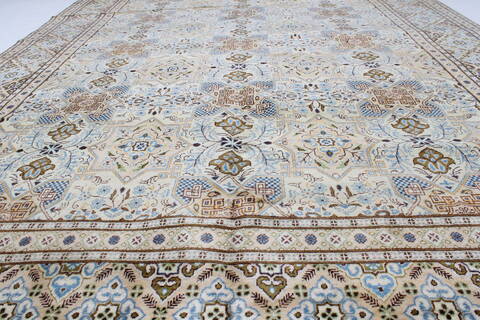 Kashan Beige Hand Knotted 85 X 125  Area Rug 100-28003 Image 5