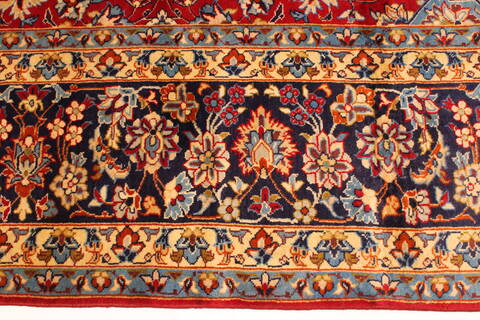 Isfahan Red Hand Knotted 98 X 139  Area Rug 100-28016 Image 6