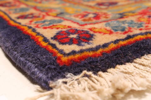 Kashan Blue Hand Knotted 97 X 143  Area Rug 100-28017 Image 11