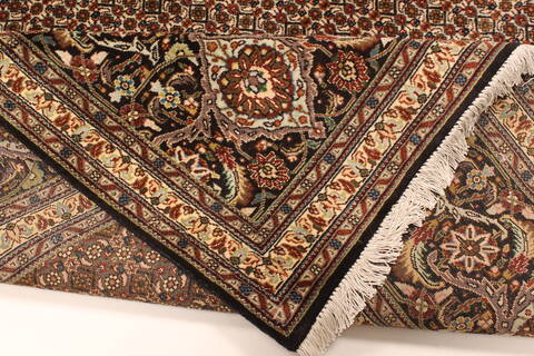Mahi Beige Hand Knotted 98 X 131  Area Rug 100-28027 Image 4