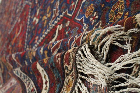 Qashqai Red Hand Knotted 58 X 77  Area Rug 400-28036 Image 7