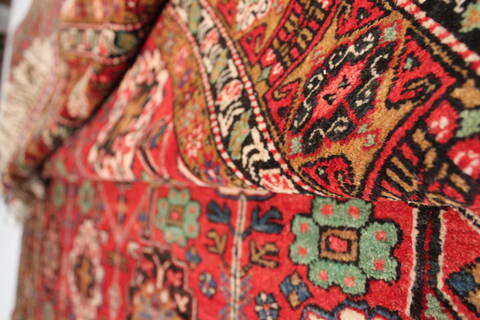 Shirvan Red Hand Knotted 56 X 810  Area Rug 400-28046 Image 8