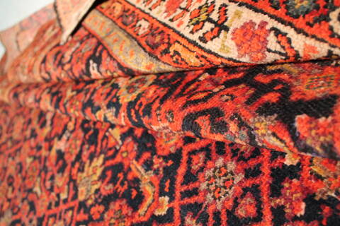 Malayer Red Hand Knotted 48 X 80  Area Rug 400-28049 Image 11