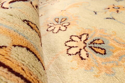 Kashmar Beige Hand Knotted 37 X 48  Area Rug 100-28063 Image 1