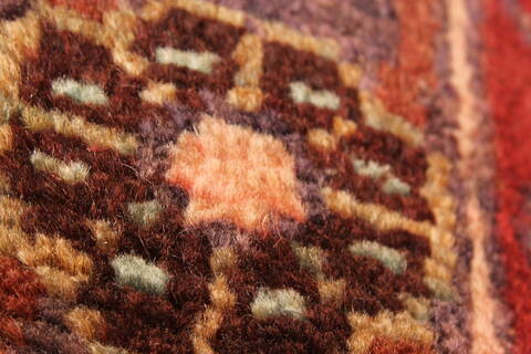 Hamedan Red Runner Hand Knotted 33 X 127  Area Rug 100-28075 Image 3