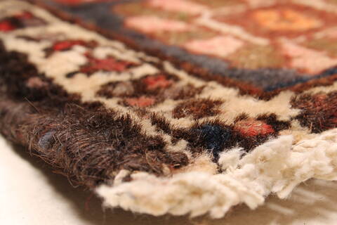 Bakhtiar Red Hand Knotted 51 X 85  Area Rug 100-28078 Image 11