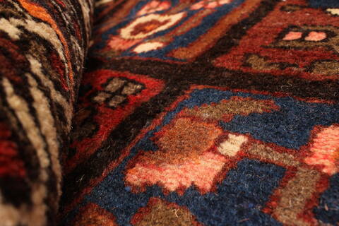 Bakhtiar Red Hand Knotted 51 X 85  Area Rug 100-28078 Image 4