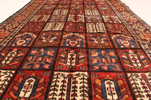 Bakhtiar Red Hand Knotted 51 X 85  Area Rug 100-28078 Image 7