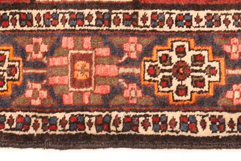 Bakhtiar Red Hand Knotted 51 X 85  Area Rug 100-28078 Image 8