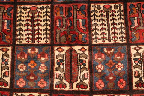 Bakhtiar Red Hand Knotted 51 X 85  Area Rug 100-28078 Image 9