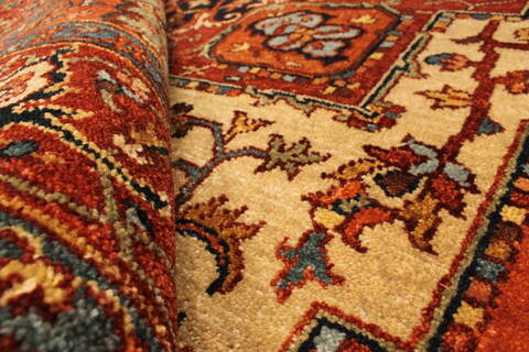 Serapi Beige Hand Knotted 41 X 61  Area Rug 250-28117 Image 12