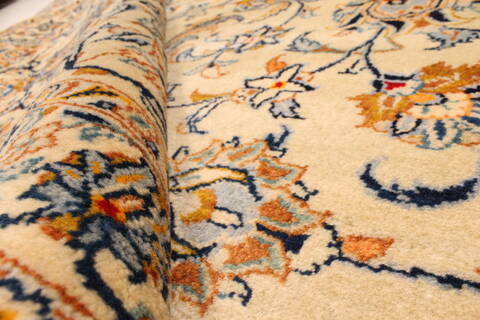 Kashan Blue Hand Knotted 103 X 131  Area Rug 100-28133 Image 2